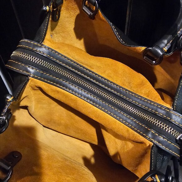 Coach Rogue 30 - Picture 5 of 11